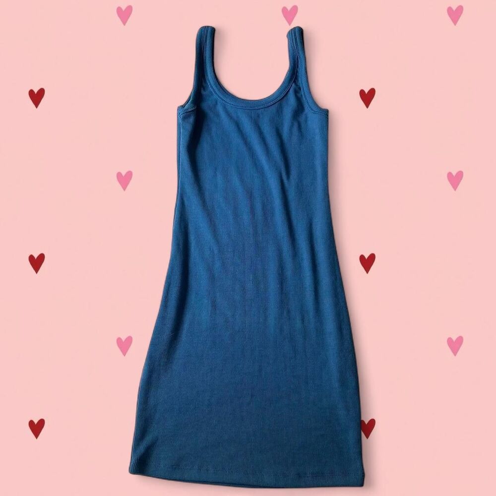 Ribbed midi bodycon dress